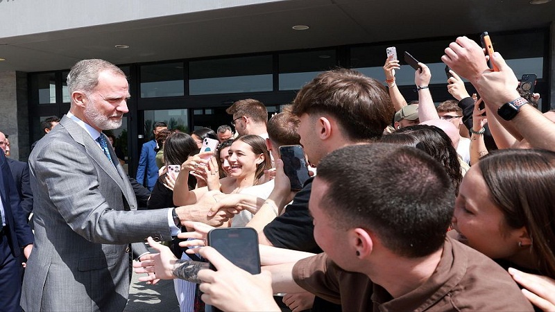 الملك فيليبي السادس خلال حفل إعلان فوز أميرة جيرونا بجائزة 2025 الدولية