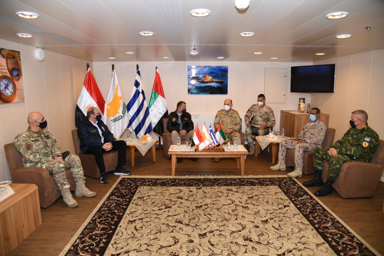 الفريق أسامة عسكر ووزراء دفاع اليونان وقبرص ورئيس أركان القوات المسلحة الإماراتية