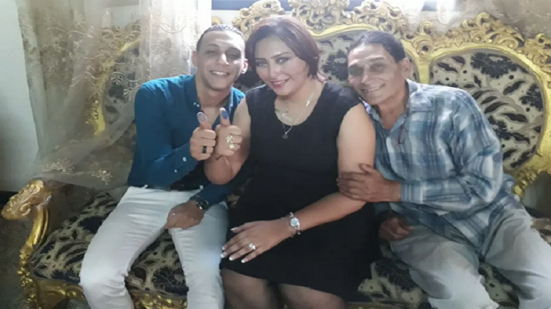 الفنان حسين الشريف يحتفل بخطوبة ابنته