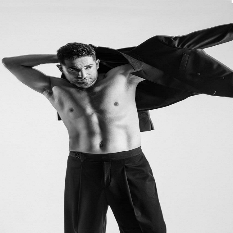 النجم عمرو سعد