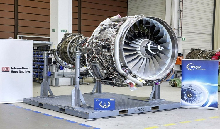 تم تشغيل محرك V2500 باستخدام SAF بنسبة 100 بالمائة ويمثل مساهمة كبيرة في تقليل انبعاثات ثاني أكسيد الكربون في الطيران