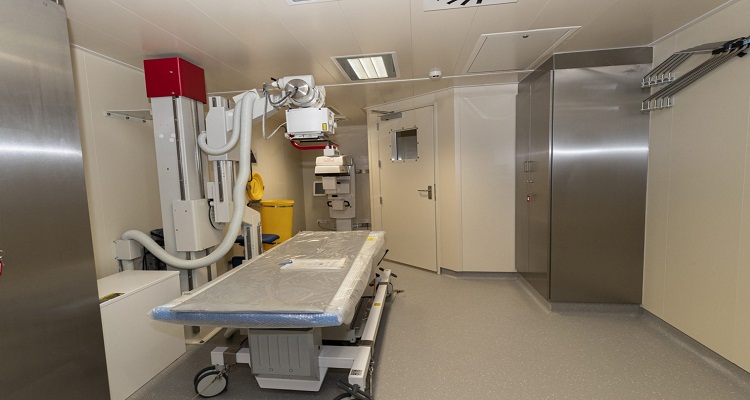 غرفة الأشعة السينية الحديثة هي دعم مهم للتشخيص  