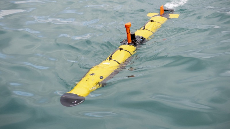 مركبة تحت الماء مستقلة IVER3-580 (AUV- من L3Harris Technologies لاستطلاع قاع البحر