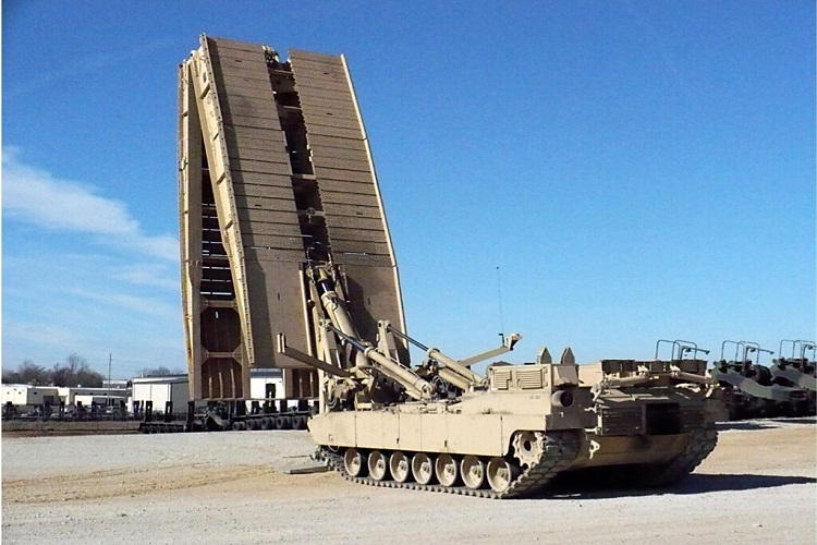 مركبة مدرعة للجسر المدرع M1074