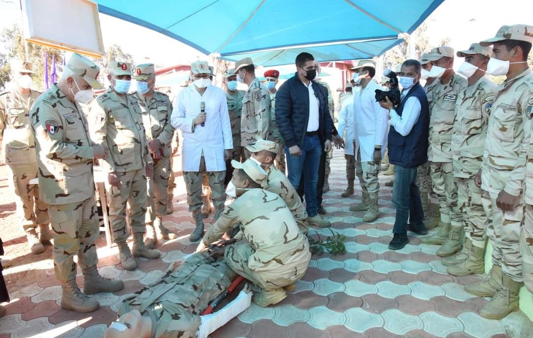 الفريق محمد فريد يتفقد معسكرات تدريب الجيش الثاني