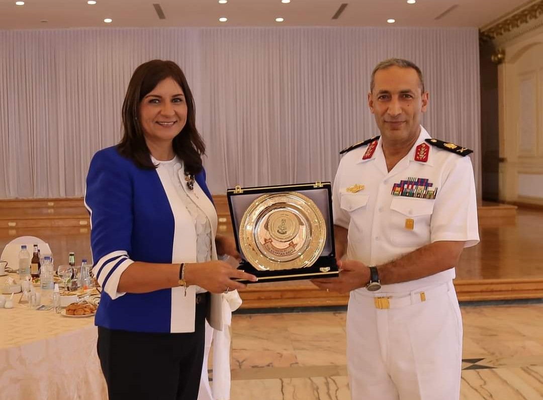 وزيرة الهجرة