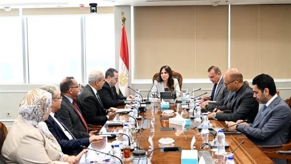 وزيرة الإسكان