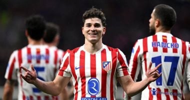جوليان ألفاريز يفضل برشلونة.. والانتقال يواجه عقبات مالية مع أتلتيكو مدريد