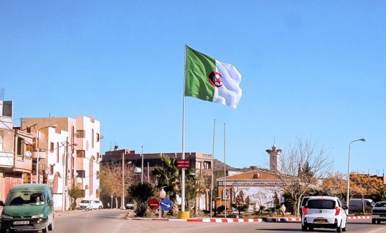 الجزائر
