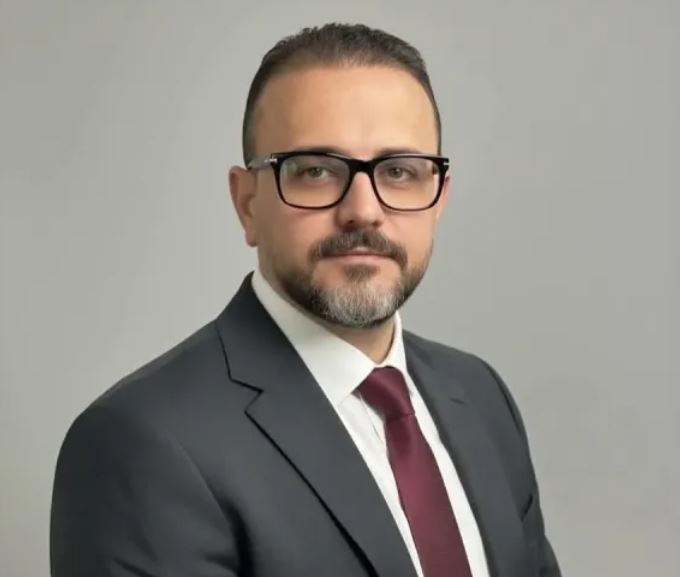 الدكتور عماد زكي