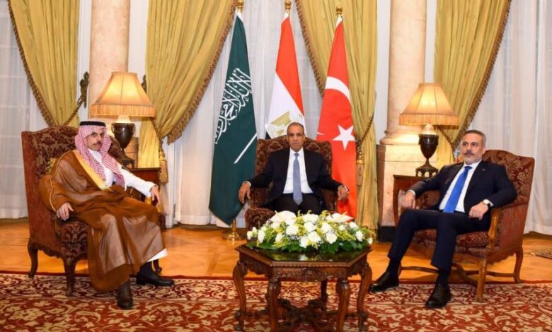 وزير الخارجية