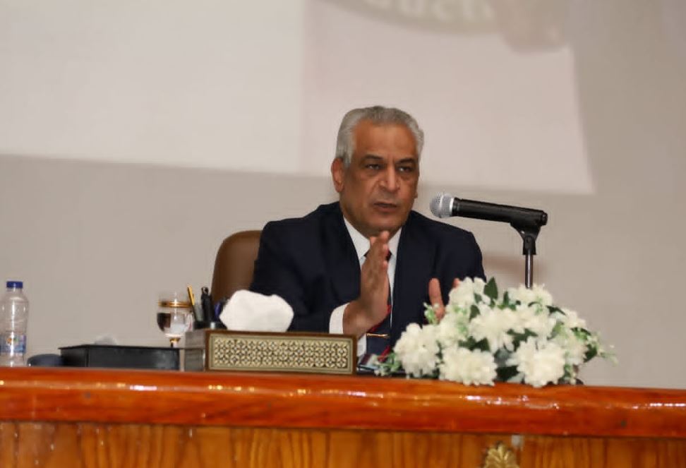 وزير الإنتاج الحربي