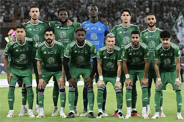 الأهلي السعودي يتعادل مع باختاكور في بداية مشوار دوري أبطال آسيا للنخبة