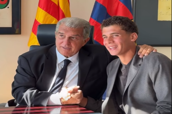 برشلونة يجدد عقد حمزة عبد الكريم حتى 2030 ويرفع الشرط الجزائي إلى 150 مليون يورو