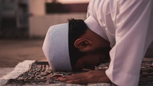ما الفرق بين الفرض والسنة والنفل؟ شرح مبسط لأهم المصطلحات