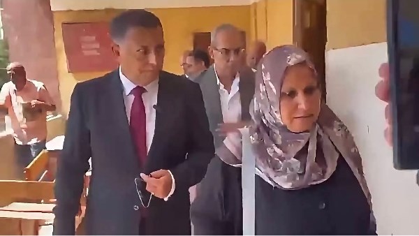 محافظ القليوبية يحسم الجدل بشأن إعفاء مدير مدرسة برقطا.. ويوضح حقيقة واقعة مديرة كفر الجزار