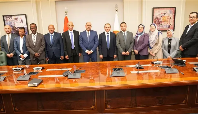 وزير العمل يشهد توقيع بروتوكول لتطوير الخدمات التوعوية وتطبيق قانون العمل الجديد