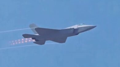 عرض جوي مذهل لمقاتلة J-35A الشبح الصينية الحديثة