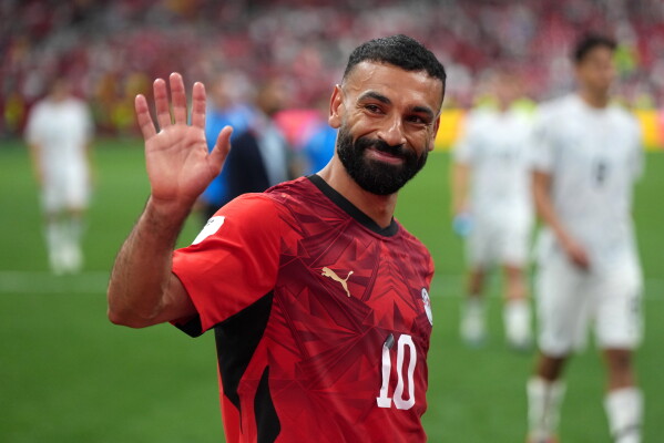 شوبير يكشف موقف محمد صلاح وعبد المنعم من مباراة جنوب أفريقيا